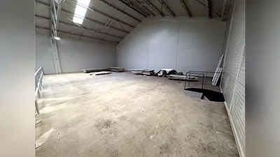A galéria az emeletről fotózva